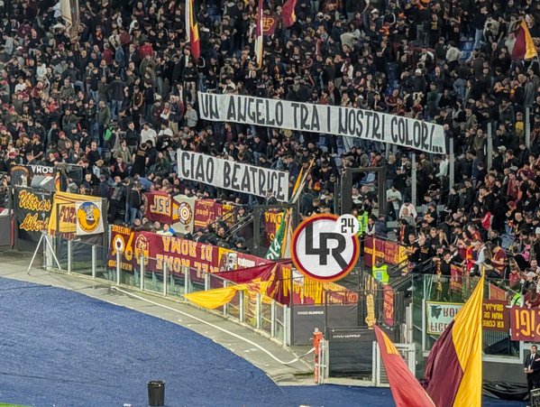 roma-parma striscione curva sud beatrice