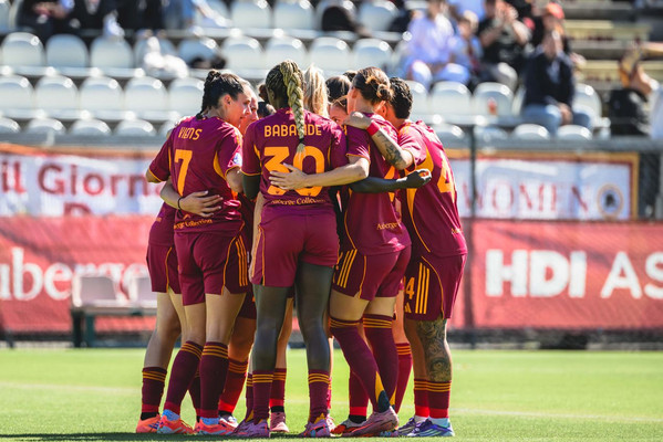 serie a femminile roma-parma esultanza squadra