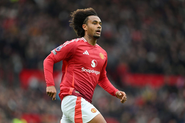 joshua zirkzee manchester united