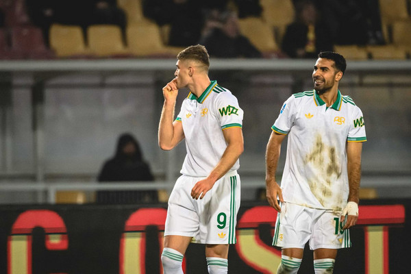 dovbyk esultanza lecce roma