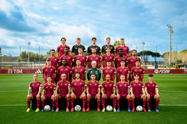 as roma foto di squadra 2025-26