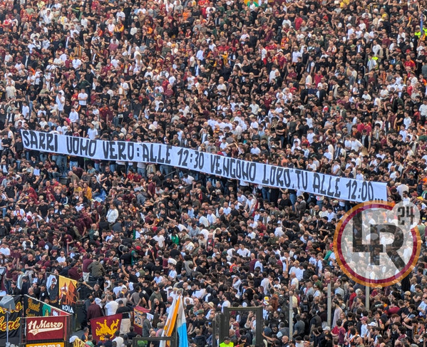 roma-lazio striscione sarri